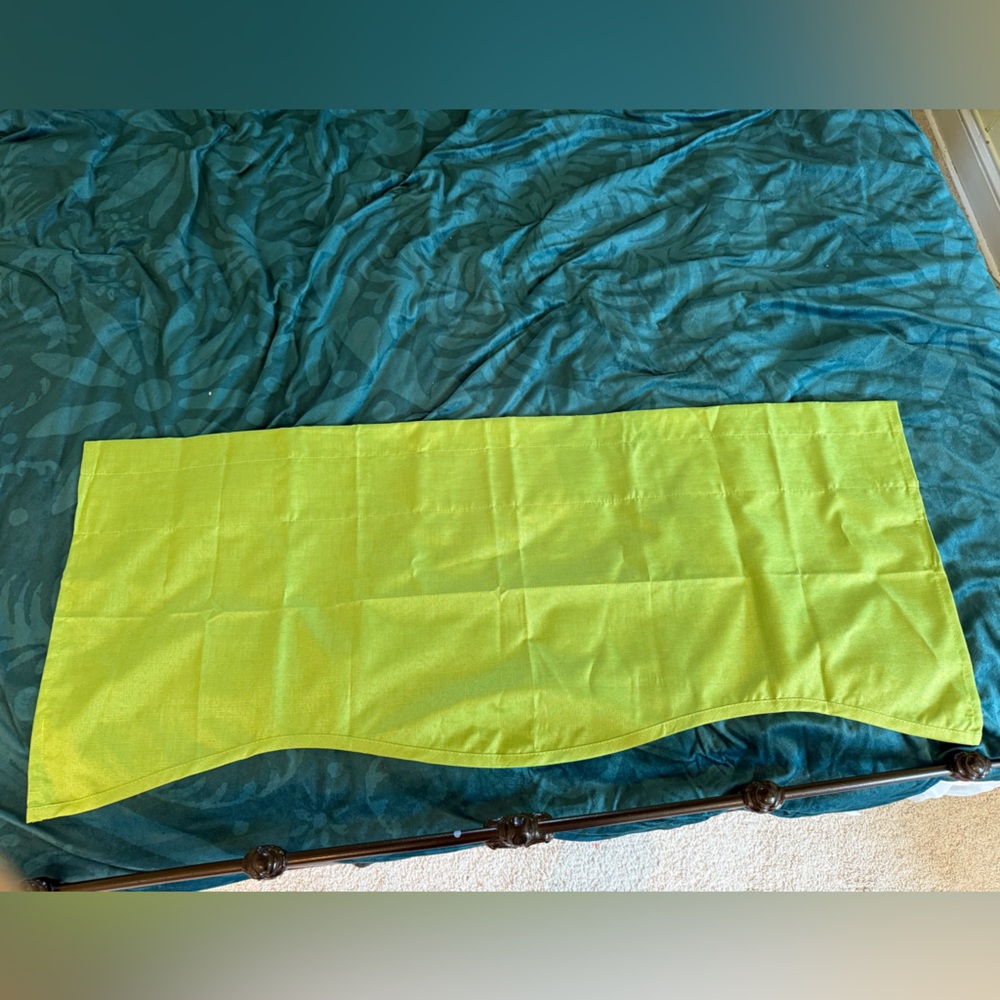 Keeco-Valance with pole pocket, Lime Green